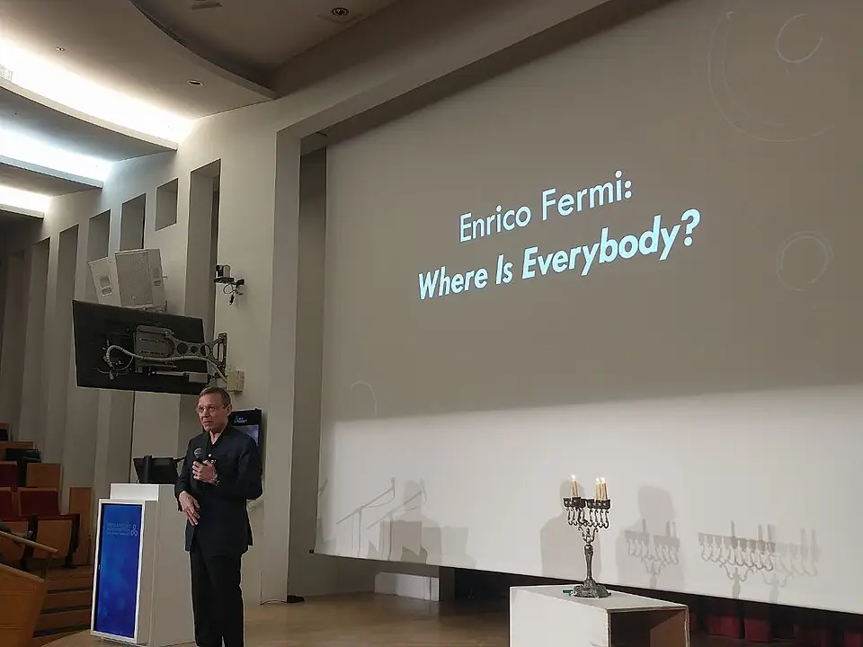 Avi Loeb, Harvard astrophysicist